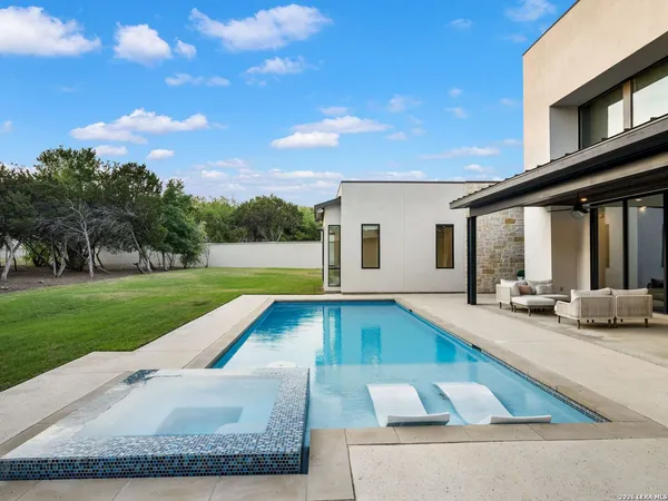 $2,795,000 | 211 Wellesley Hill, San Antonio, TX 78231