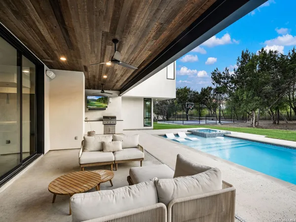 $2,795,000 | 211 Wellesley Hill, San Antonio, TX 78231