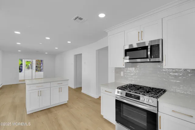 $469,000 | 3 Tudor Court, Brick, NJ 08723