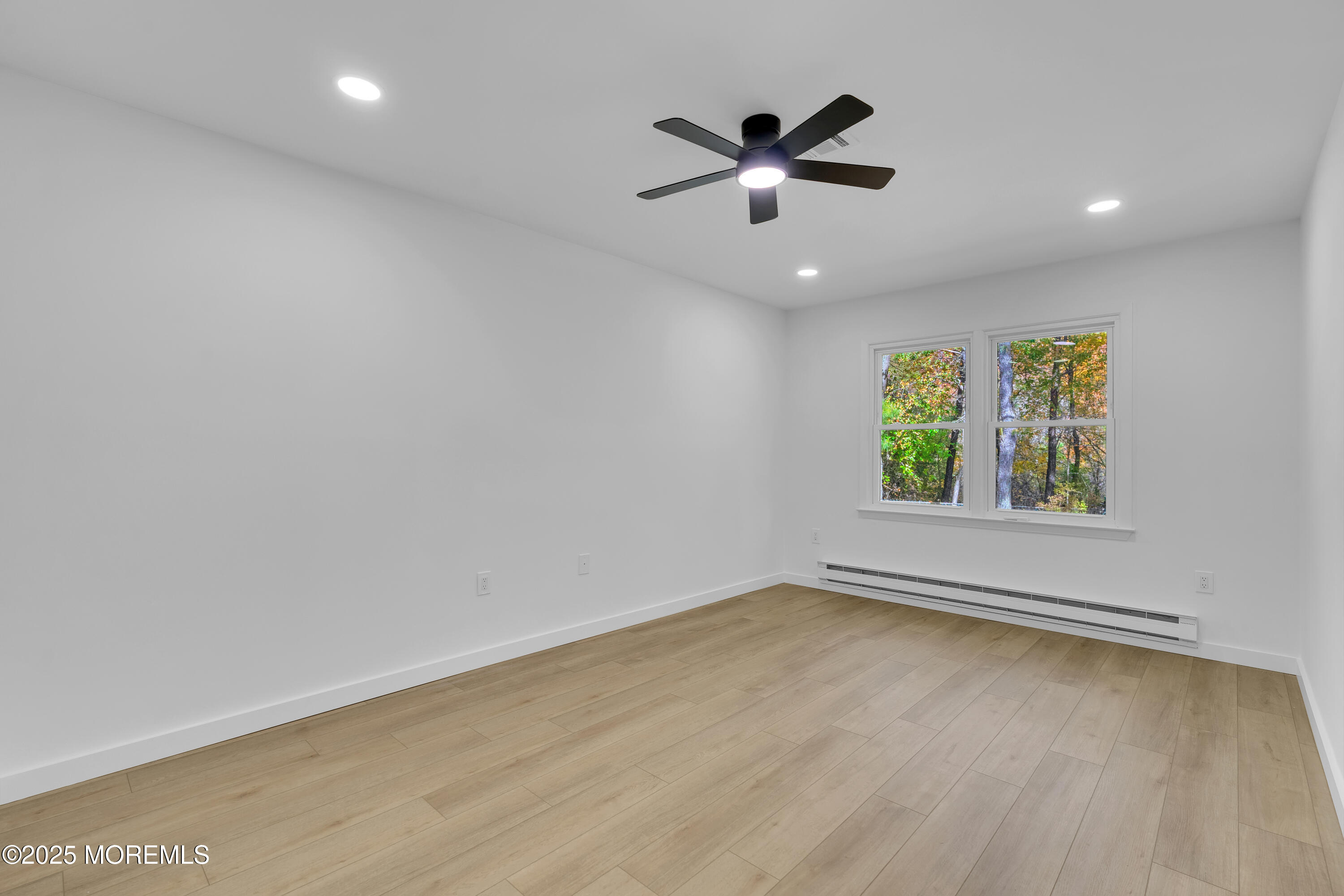 3 Tudor Court Brick, NJ 08723 - Photo 18 of 36 an empty room with window