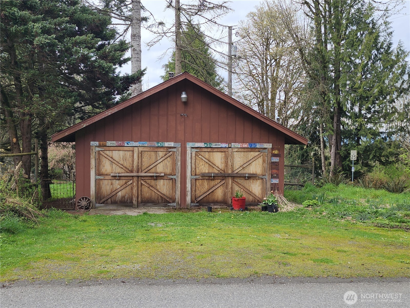 31 Dunmire Road Port Angeles, WA 98363 - Photo 1 of 12 Gallery Image 1