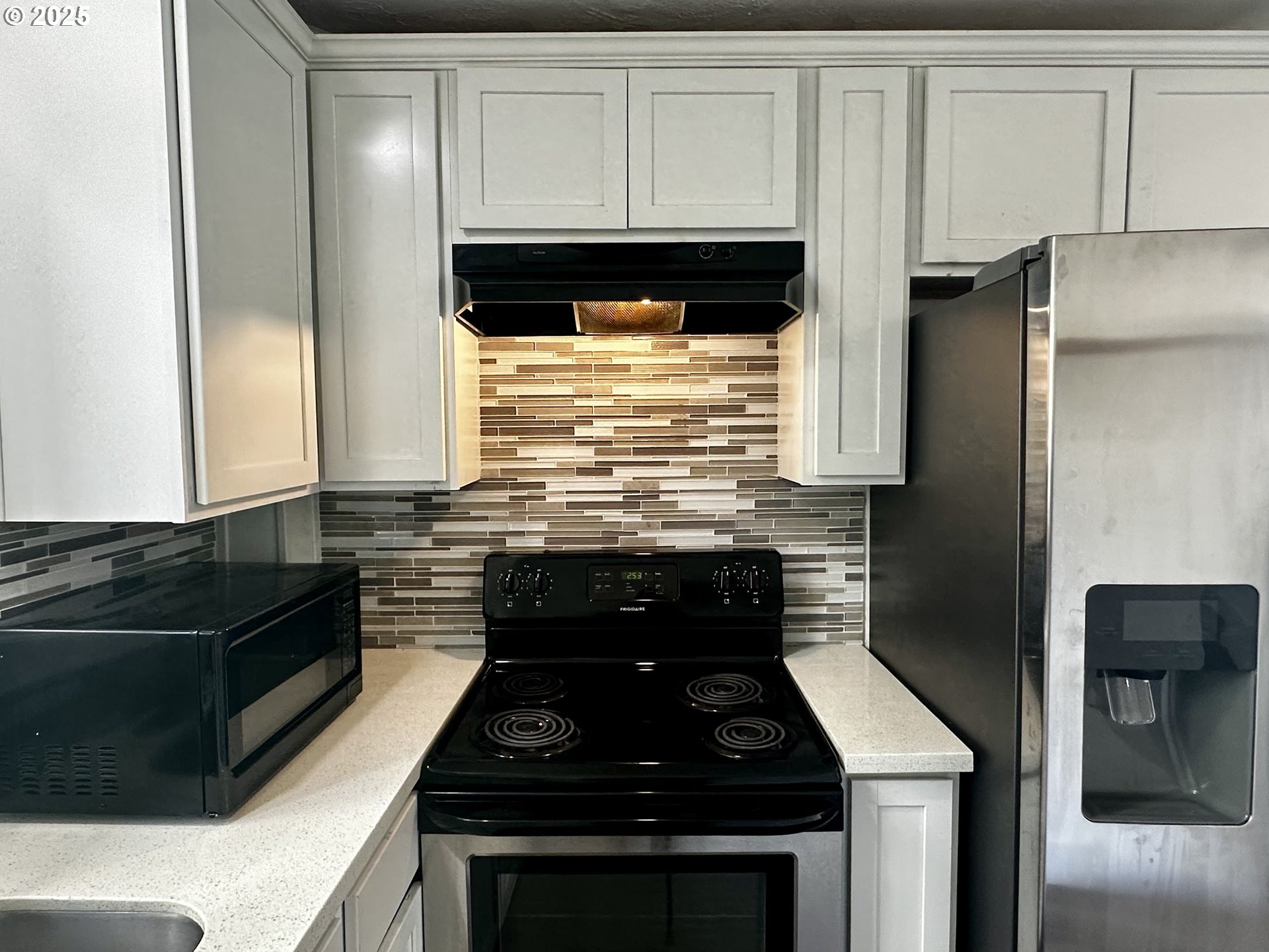 230 14th Street Northeast Salem, OR 97301 - Photo 12 of 27