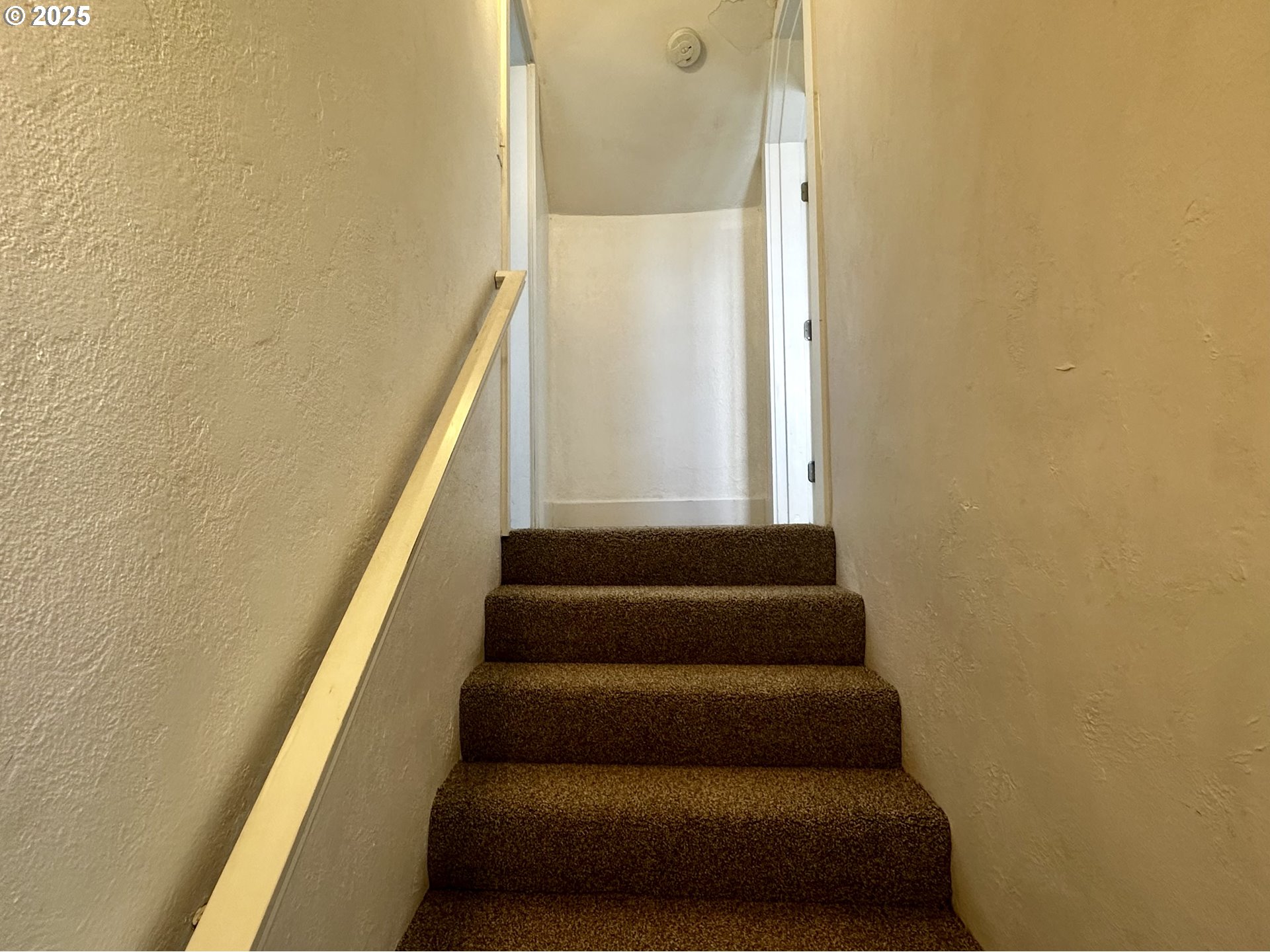 230 14th Street Northeast Salem, OR 97301 - Photo 16 of 27