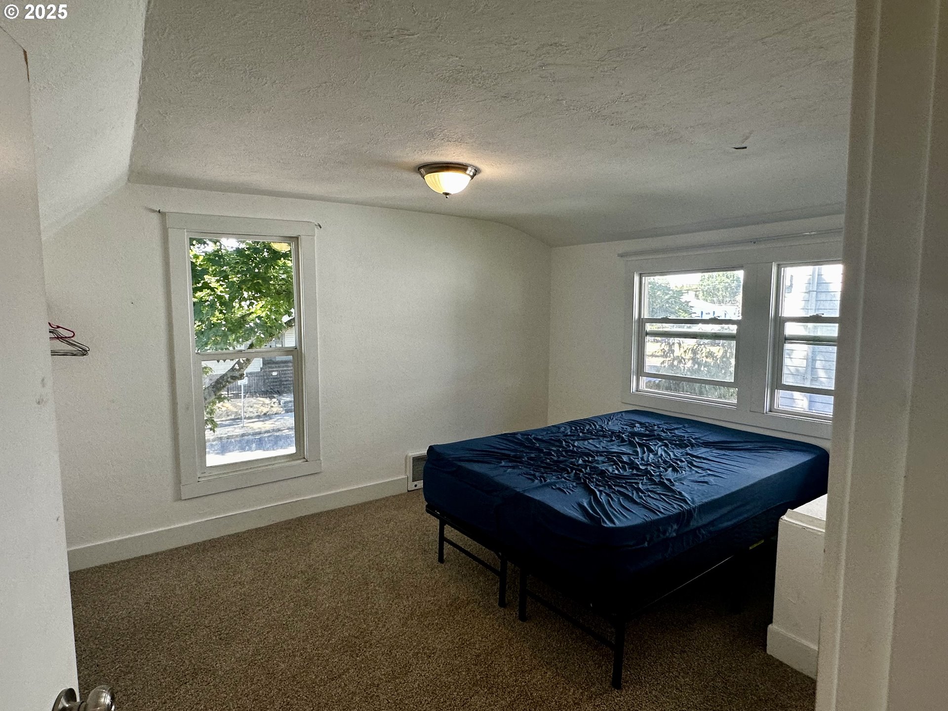 230 14th Street Northeast Salem, OR 97301 - Photo 17 of 27