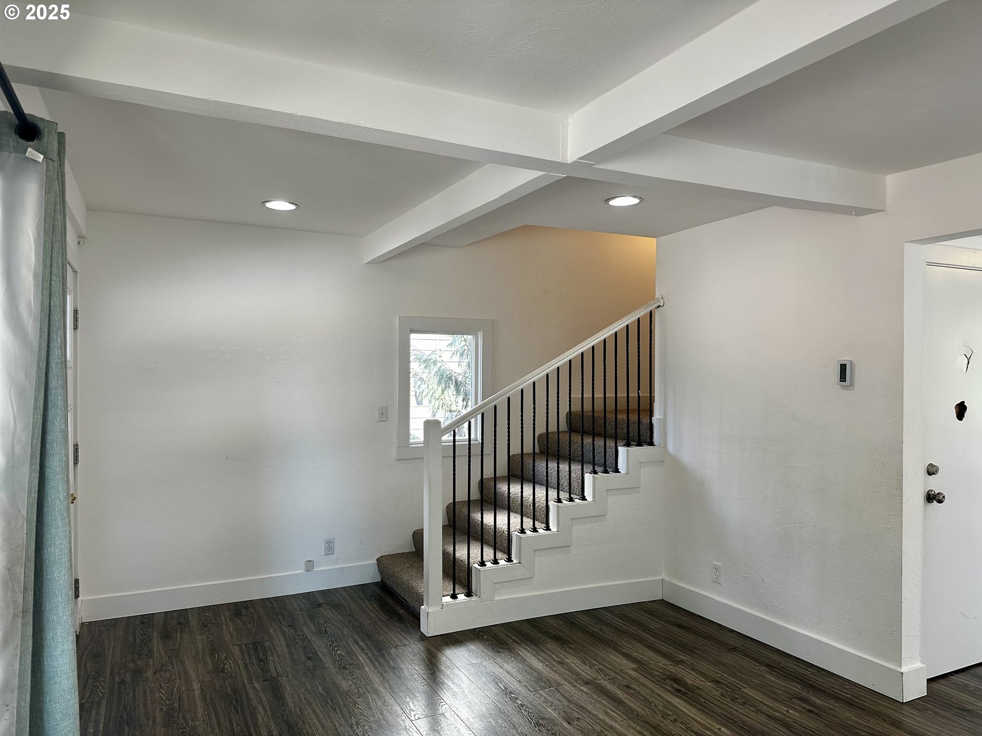 230 14th Street Northeast Salem, OR 97301 - Photo 8 of 27