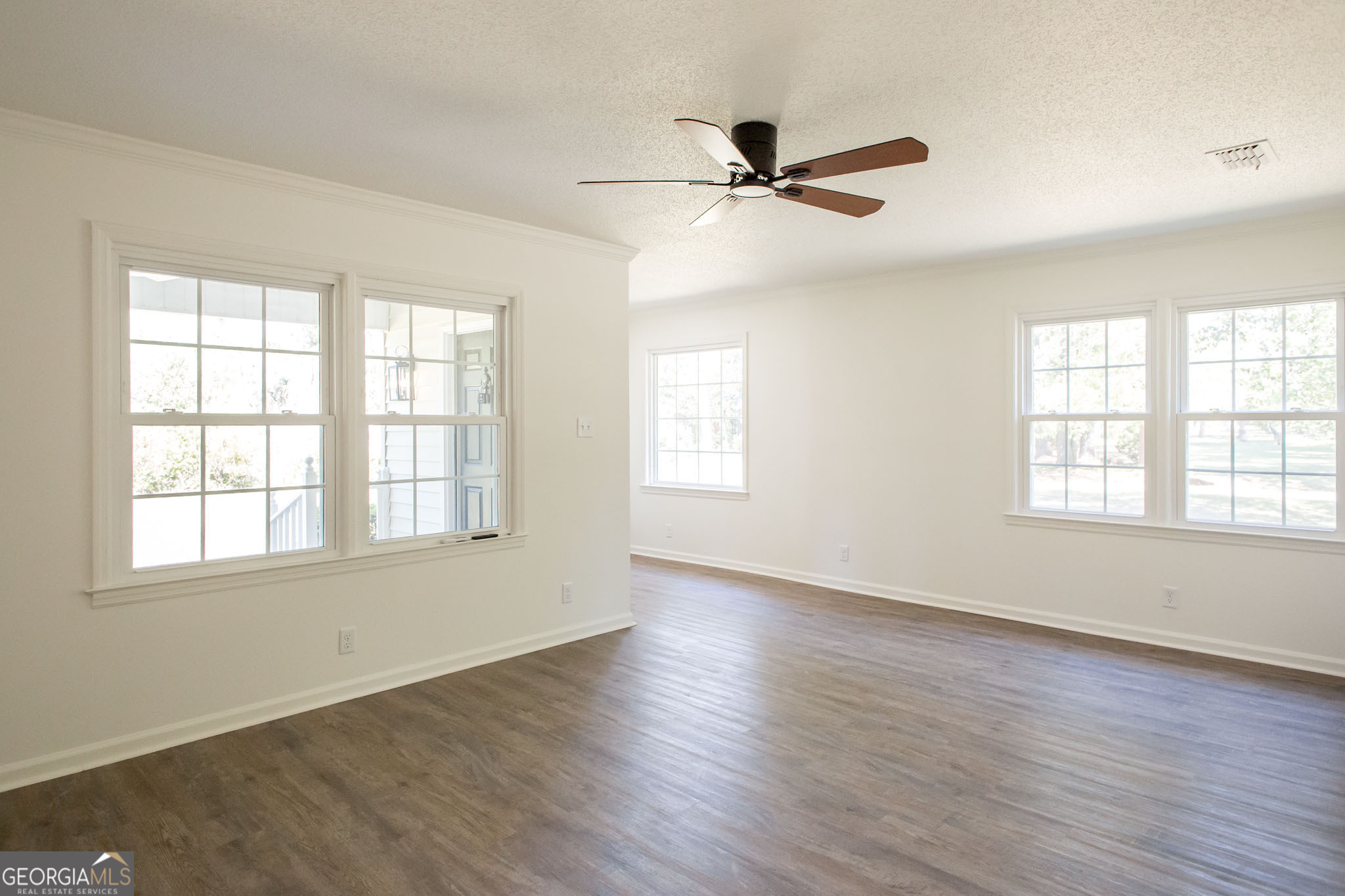 110 Briarwood Road Waycross, GA 31501 - Photo 9 of 35