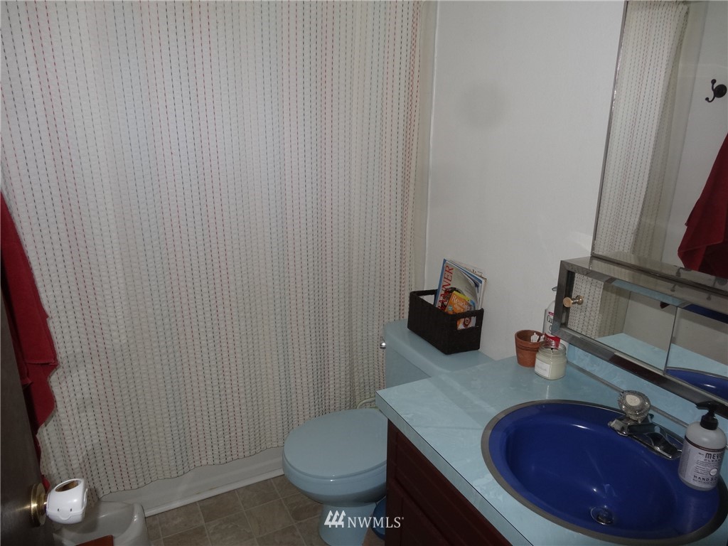 205 West Pole Road Lynden, WA 98264 - Photo 11 of 17