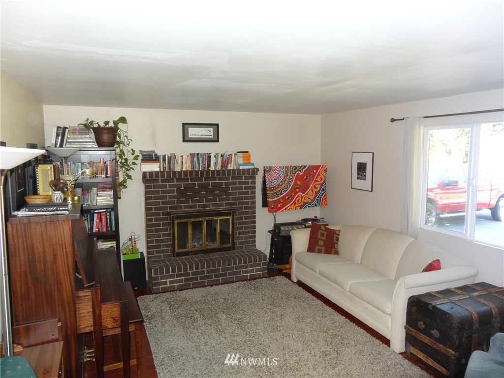 205 West Pole Road Lynden, WA 98264 - Photo 5 of 17