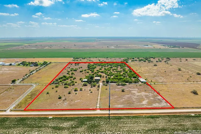 a view of a outdoor space