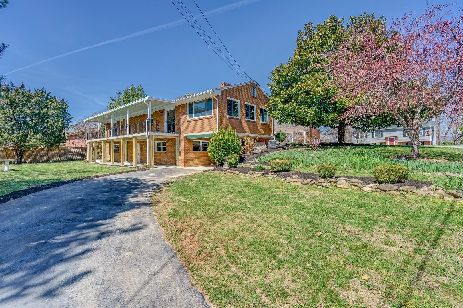 5004 Showalter Road Northwest Roanoke, VA 24017 - Photo 46 of 54 orig_5004 Showalter38_7486175