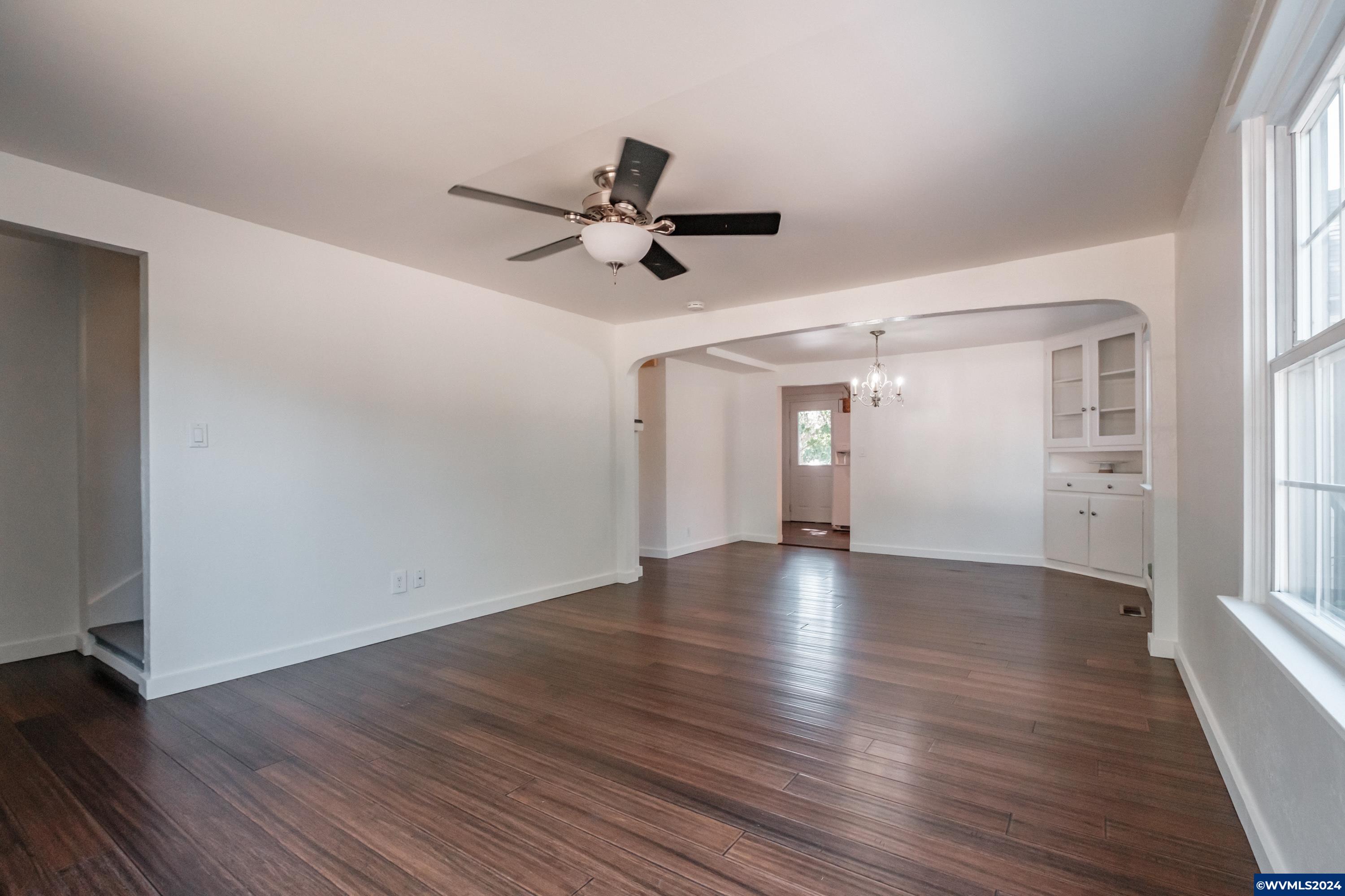 860 Hiatt Street Lebanon, OR 97355 - Photo 5 of 39 Gallery Image 5
