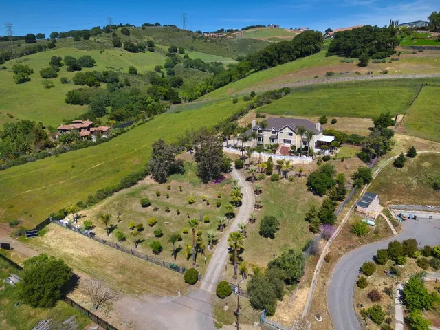 $2,970,000 | 7790 Lost View Road, San Jose, CA 95120