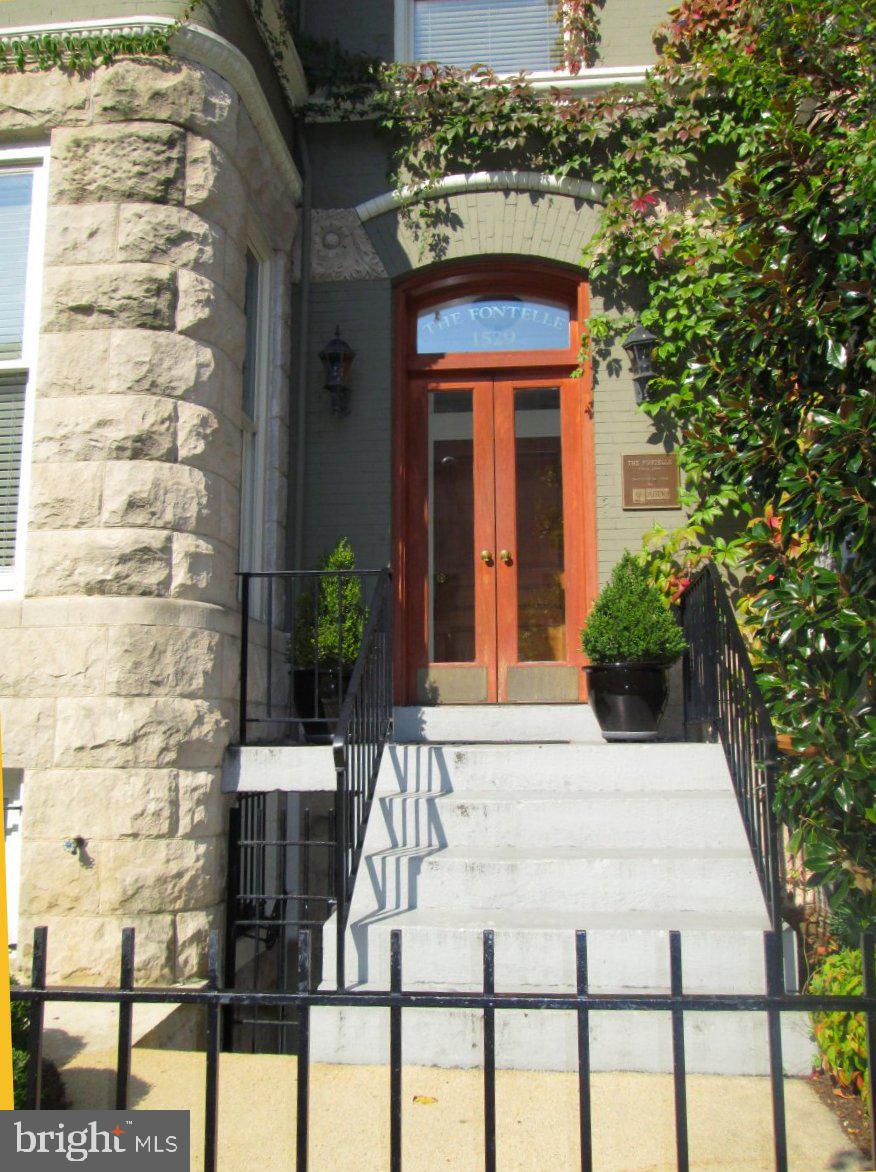 1529 Q Street Northwest, Unit 1 Washington, DC 20009 - Photo 2 of 24