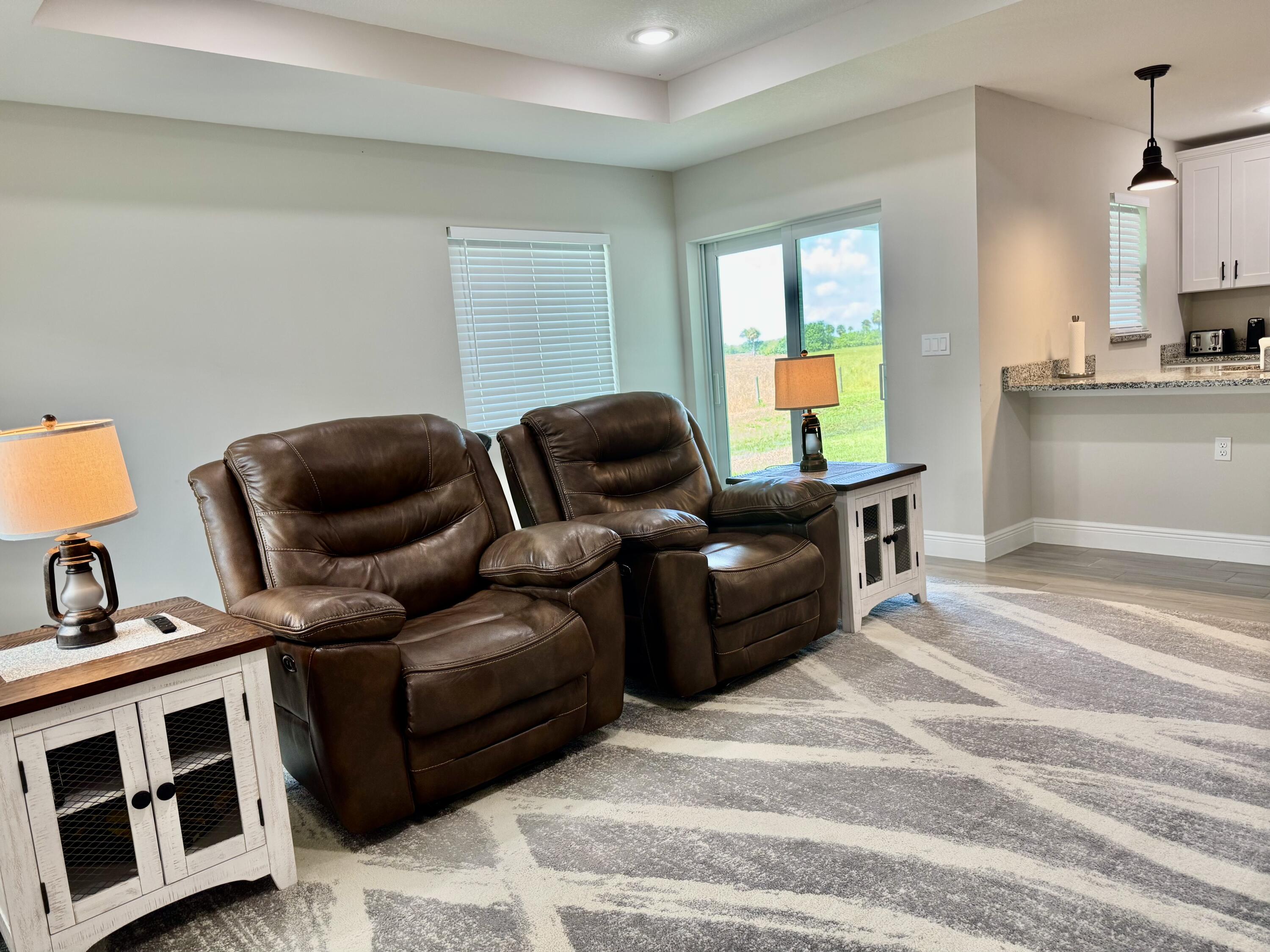 930 Southwest 44th Boulevard Okeechobee, FL 34974 - Photo 13 of 40 IMG_2670