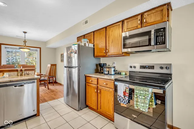 $230,000 | 6558 Wandsworth Circle, Indianapolis, IN 46250