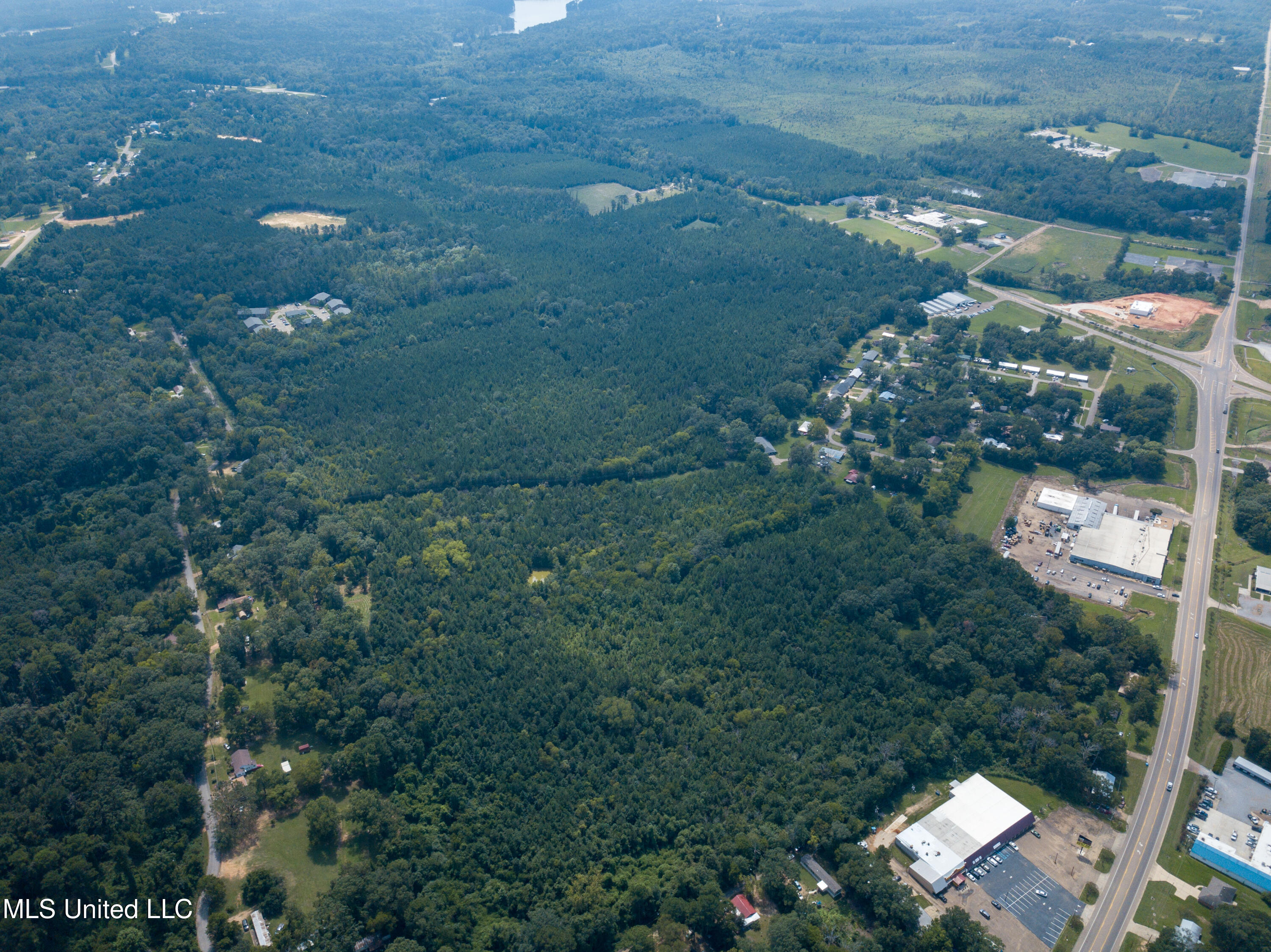 Ms-13 Morton, MS 39117 - Photo 7 of 45 DJI_0596