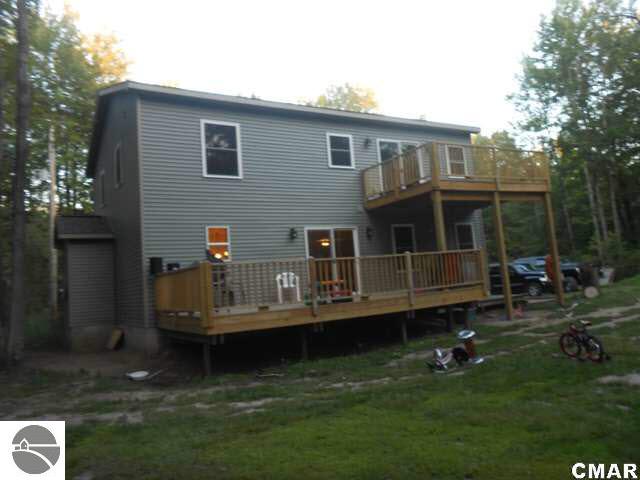 1606 South Coleman Road Shepherd, MI 48883 - Photo 16 of 18 1773037-15.JPG