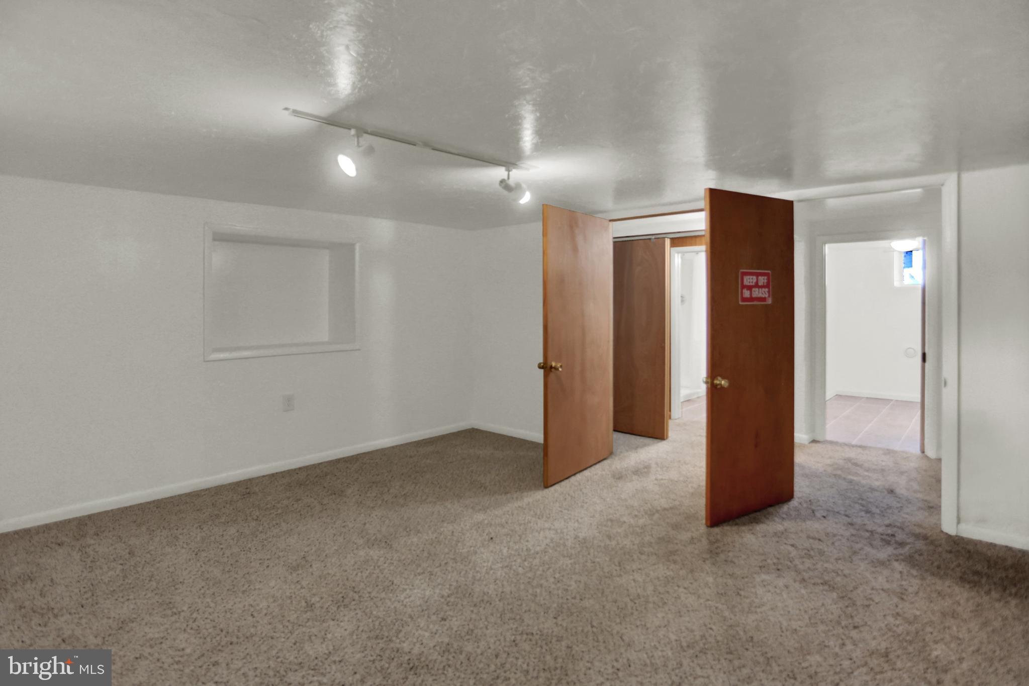 6756 Lake Road York, PA 17403 - Photo 26 of 32