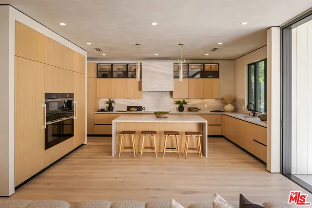 $7,490,000 | 315 Veteran Avenue, Los Angeles, CA 90024