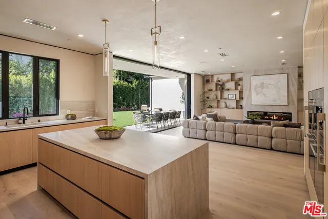 $7,490,000 | 315 Veteran Avenue, Los Angeles, CA 90024