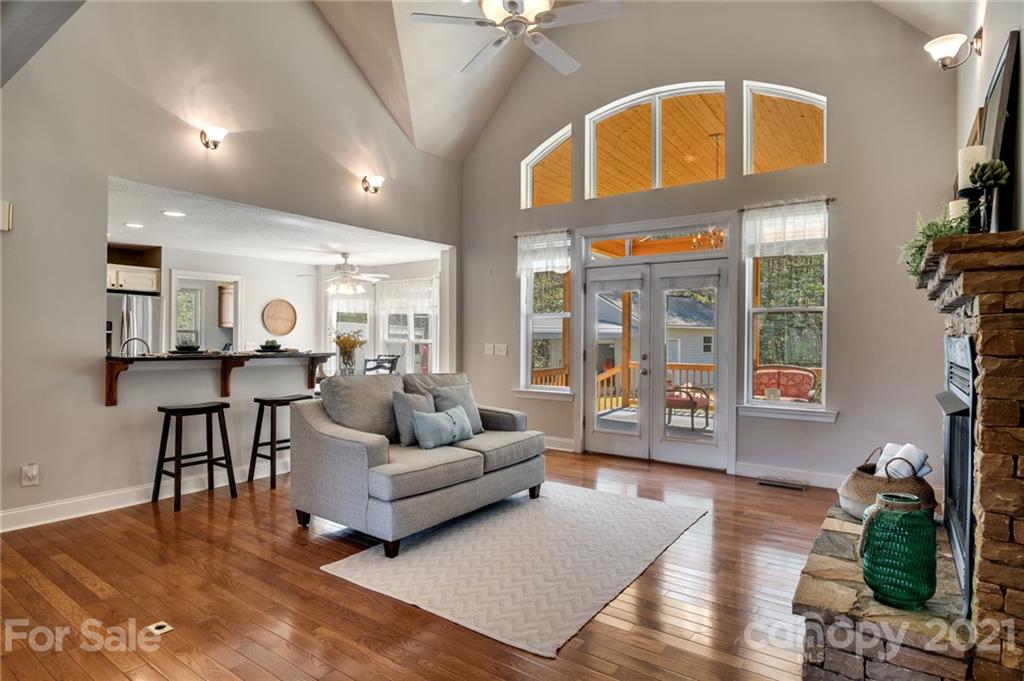 338 Tahlfield Road Sylva, NC 28779 - Photo 2 of 46 Gallery Image 2