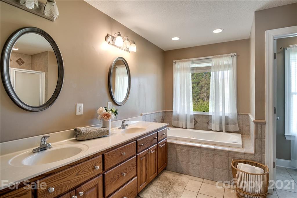 338 Tahlfield Road Sylva, NC 28779 - Photo 20 of 46 Gallery Image 20