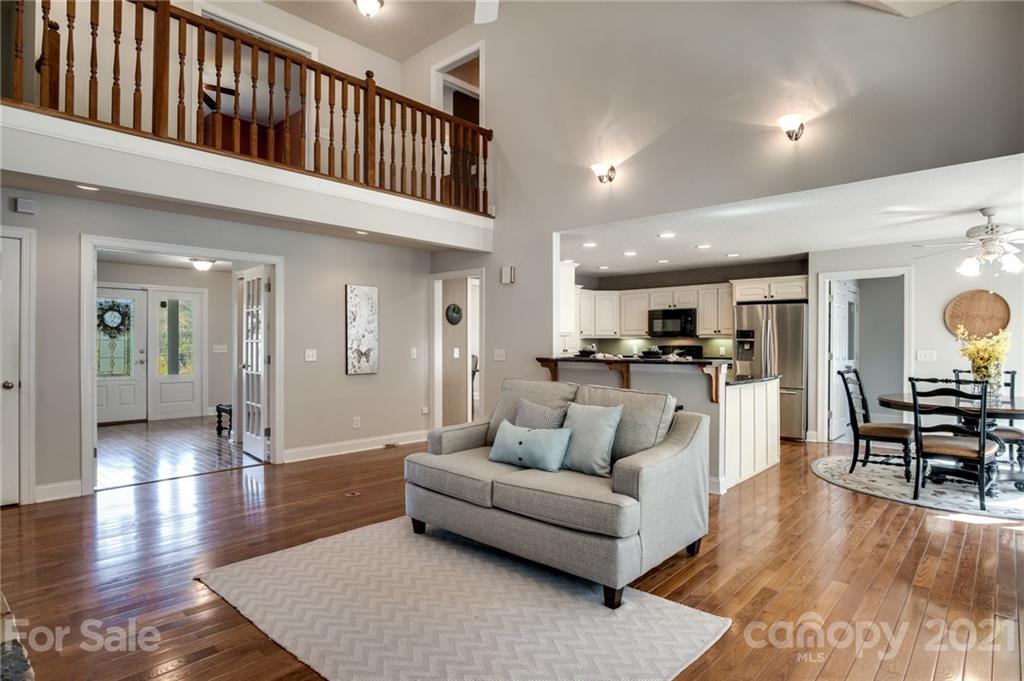 338 Tahlfield Road Sylva, NC 28779 - Photo 5 of 46 Gallery Image 5