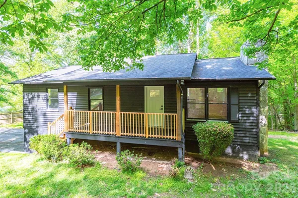 $499,000 | 4 Smokey Mountain Drive, Swannanoa, NC 28778