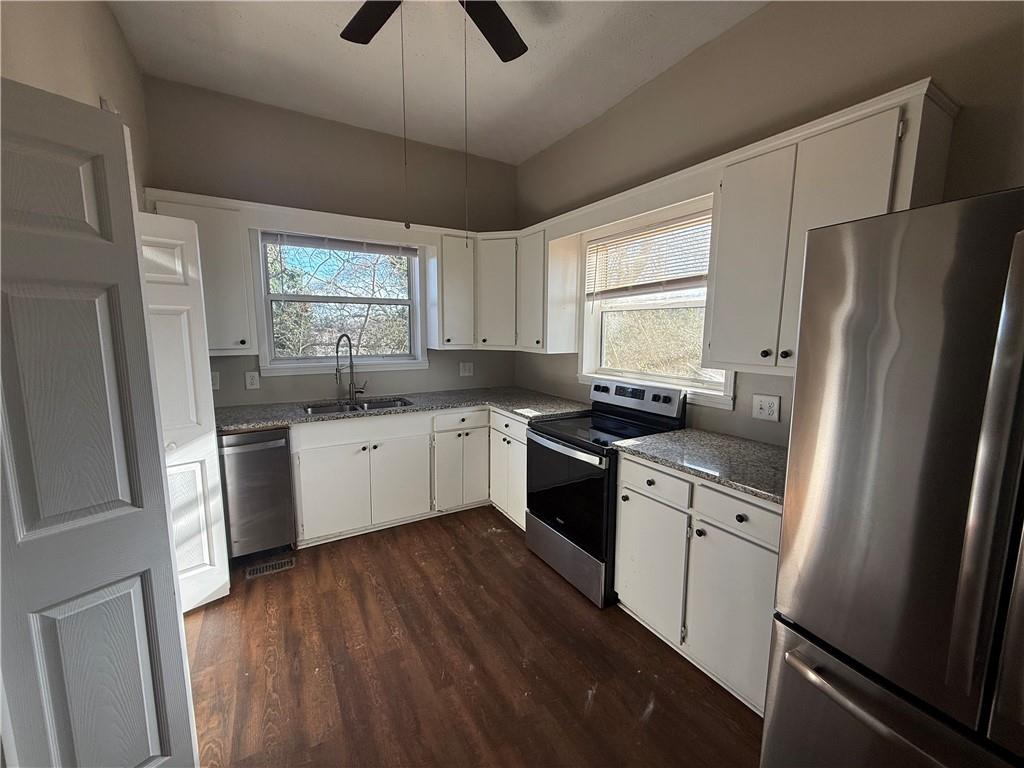 2 Myrtle Drive Gainesville, GA 30501 - Photo 3 of 10