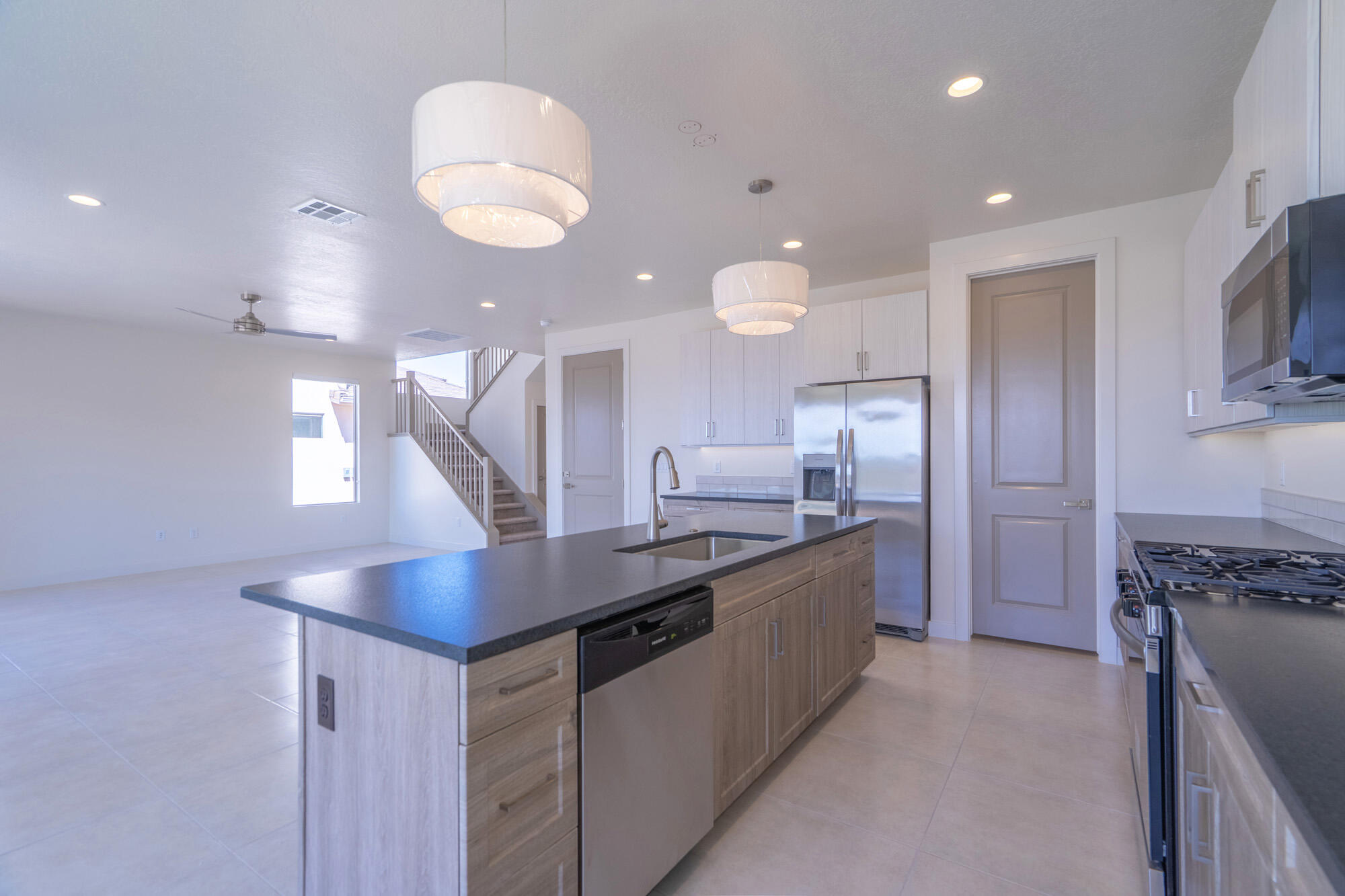 2936 West 570 North Hurricane, UT 84737 - Photo 24 of 82 Kitchen