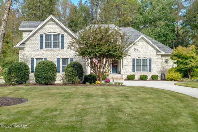 $720,000 | 122 Willow Oaks Drive, Wallace, NC 28466