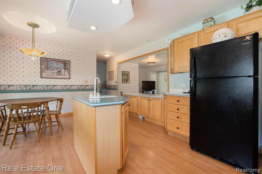 711 Ridgemont Avenue Dearborn, MI 48124 - Photo 20 of 47