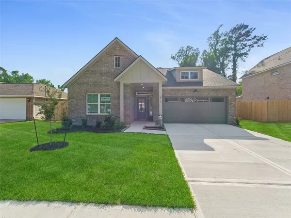 $252,900 | 810 South Colbert Street, Dayton, TX 77535