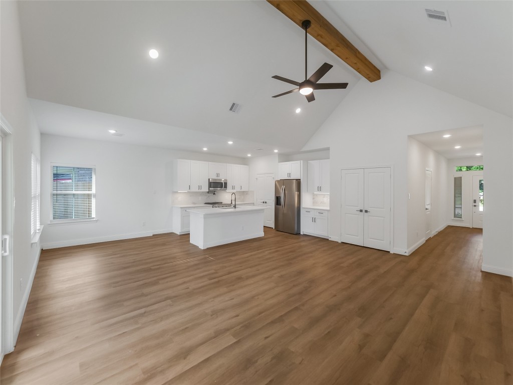 810 South Colbert Street Dayton, TX 77535 - Photo 12 of 31