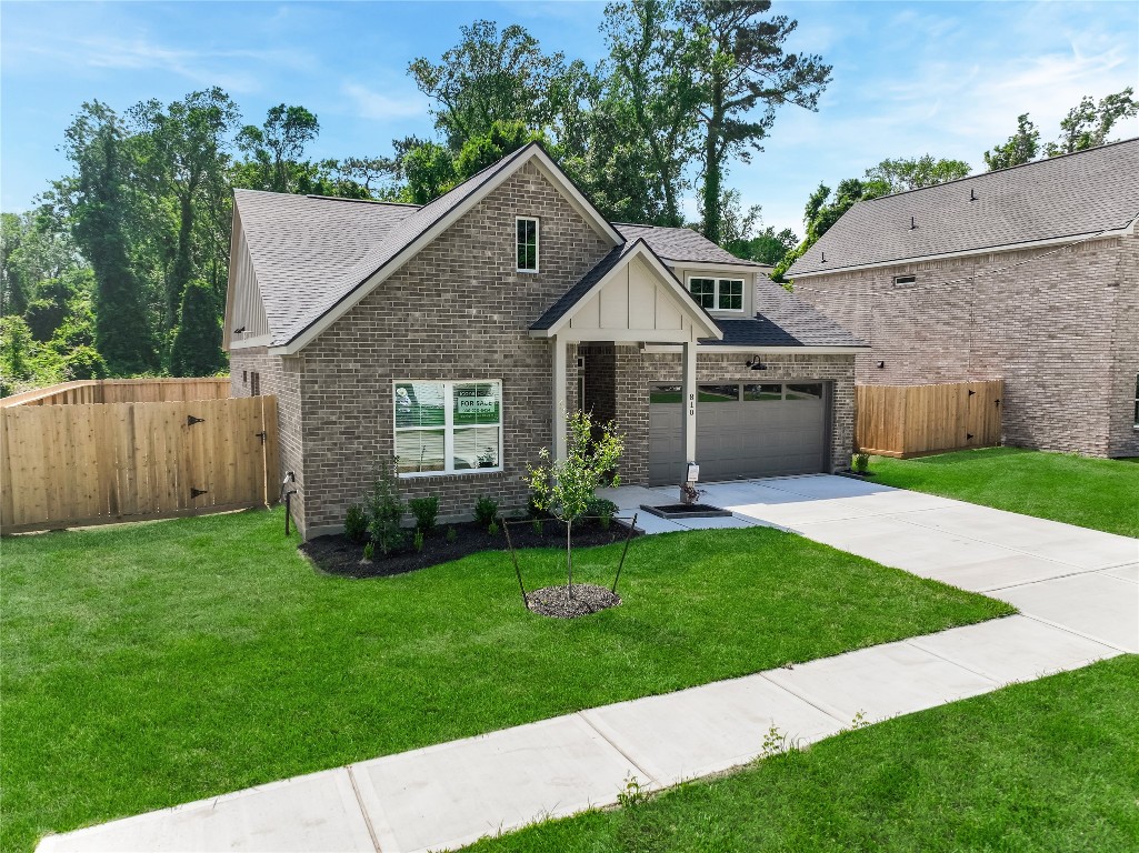 810 South Colbert Street Dayton, TX 77535 - Photo 2 of 31