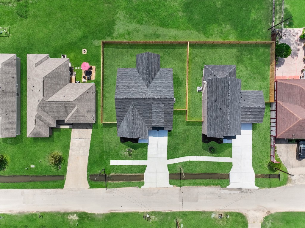 810 South Colbert Street Dayton, TX 77535 - Photo 31 of 31
