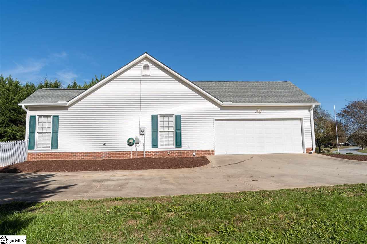 322 West Autumn Ridge Road Moore, SC 29369 - Photo 33 of 34 Gallery Image 33