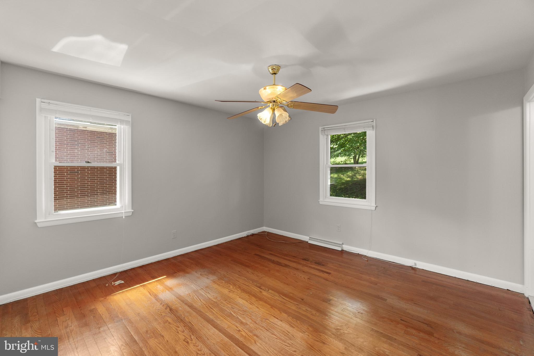 7413 Castlemoor Road Baltimore, MD 21244 - Photo 15 of 32 Primary Bedroom