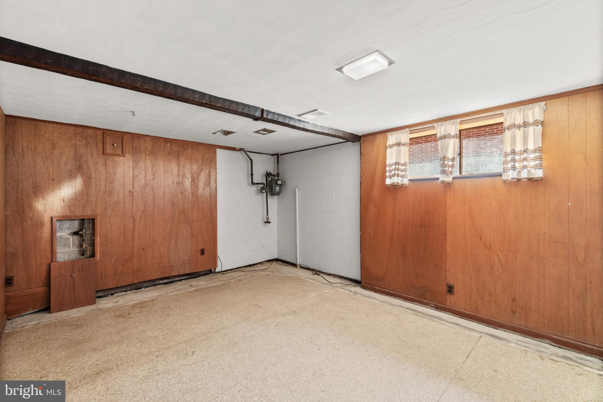 7413 Castlemoor Road Baltimore, MD 21244 - Photo 26 of 32 Lower level