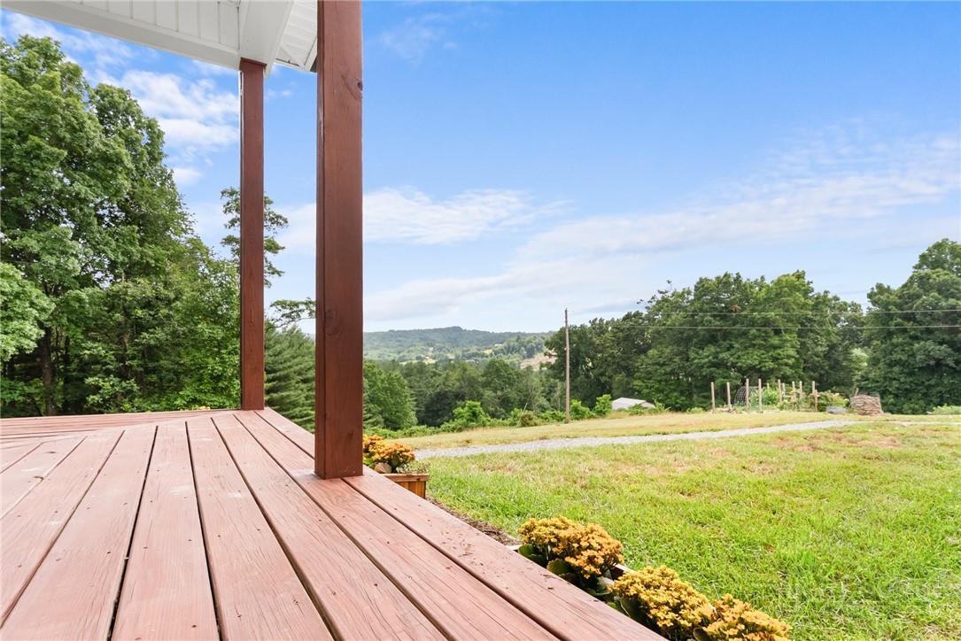 287 Wolfe Road Sparta, NC 28675 - Photo 37 of 50