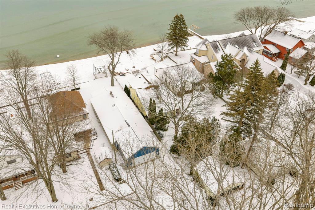 5430 Lakeshore Road Fort Gratiot, MI 48059 - Photo 62 of 63 Gallery Image 62