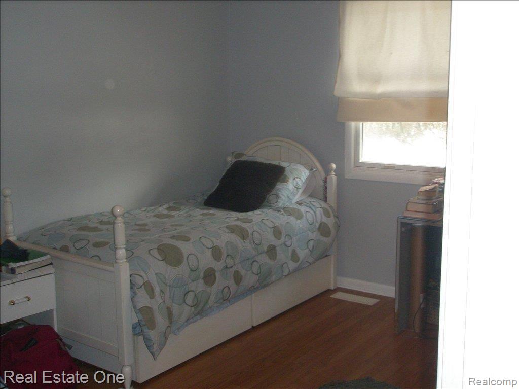 5281 Inverrary Lane Commerce Township, MI 48382 - Photo 9 of 18 8