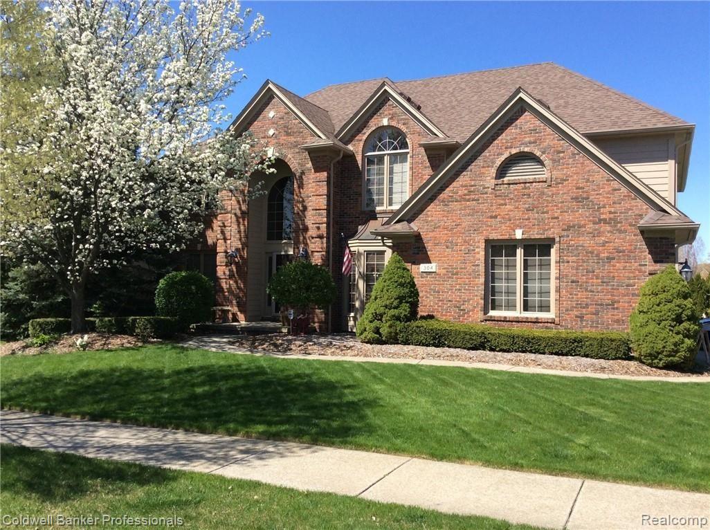 304 Lone Pine Circle Rochester, MI 48307 - Photo 31 of 31 Beautiful Spring Photo