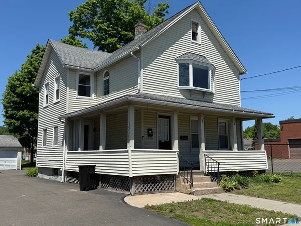 $1,850 | 58 Washington Street, Unit 2, Wallingford, CT 06492
