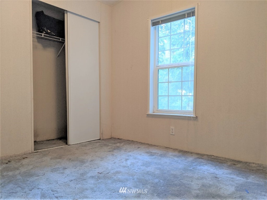 18707 Ivan Street Southwest Rochester, WA 98579 - Photo 15 of 26