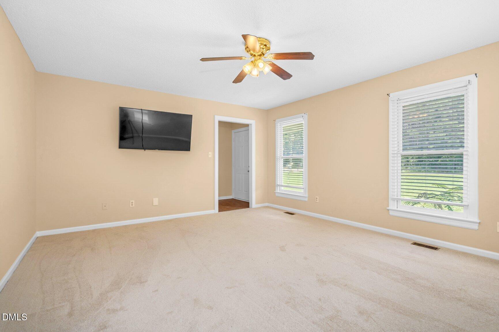 5502 Central Road Wilson, NC 27893 - Photo 7 of 32 007-5502CentralRoad-Wilson-NC-27893-SMAL