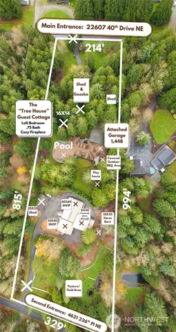 a view of a outdoor space