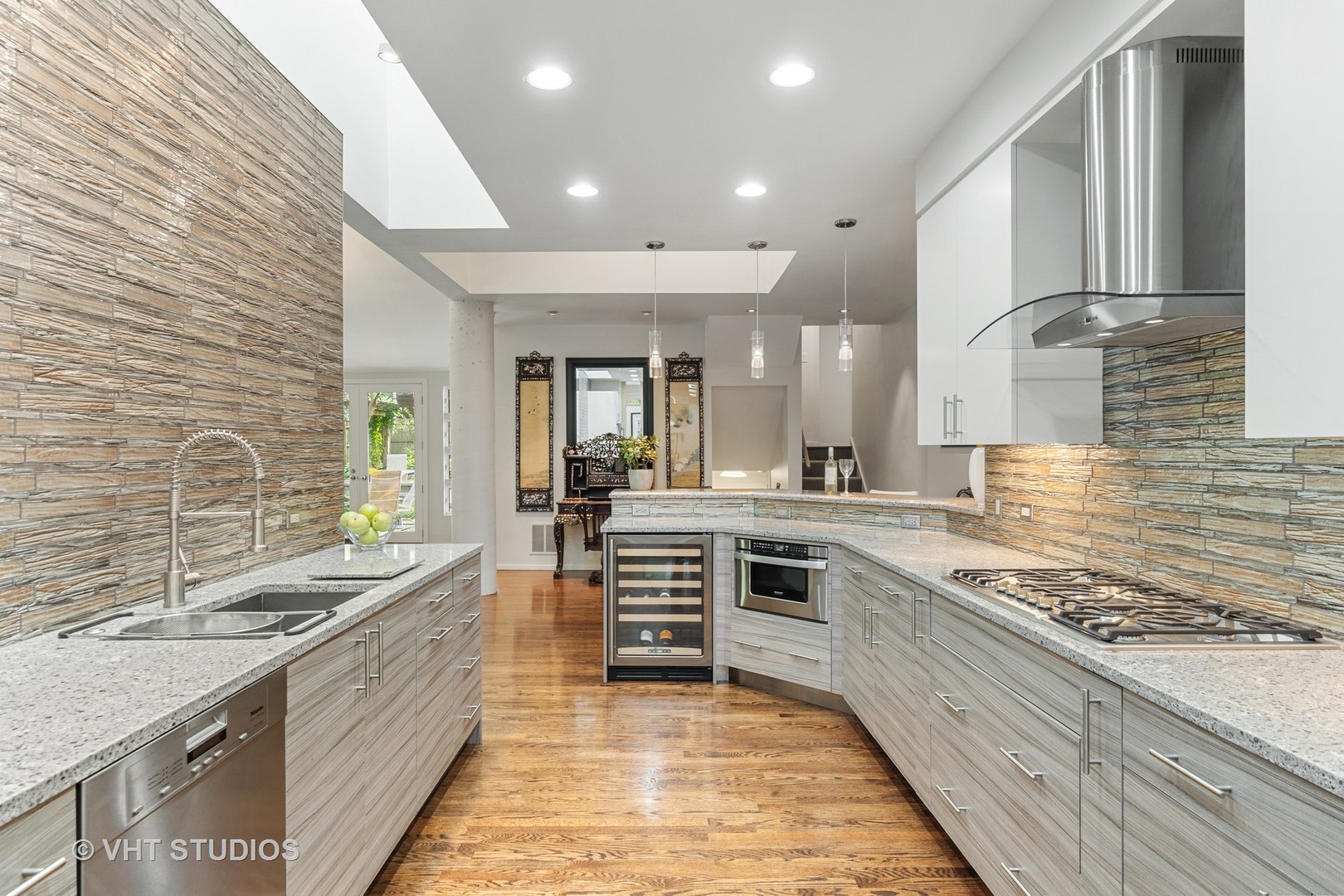 414 Sunset Lane Glencoe, IL 60022 - Photo 7 of 31