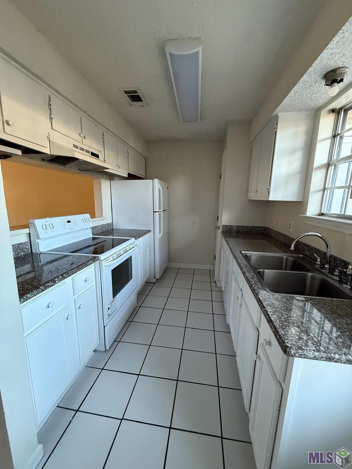 1735 Boulevard De Province Baton Rouge, LA 70816 - Photo 1 of 5