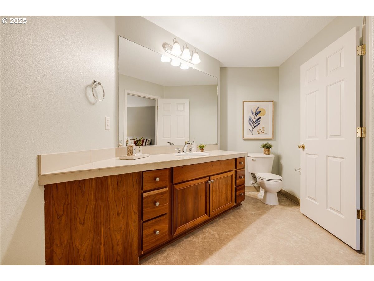 30366 Southwest Ruth Street, Unit 69 Wilsonville, OR 97070 - Photo 24 of 40 Bathroom, Attached